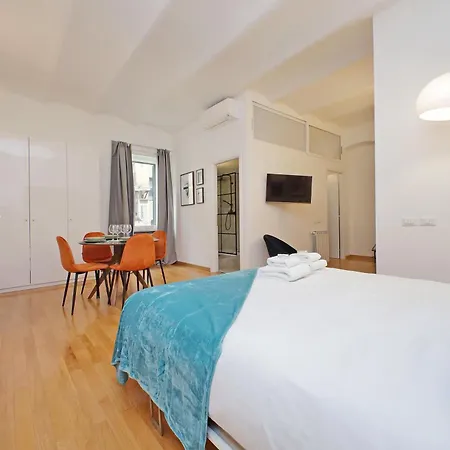 Modern Flat In Termini Station