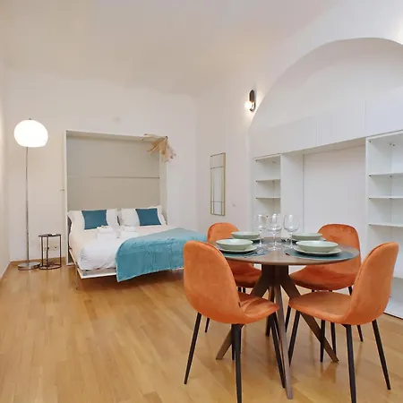 Modern Flat In Termini Station 로마